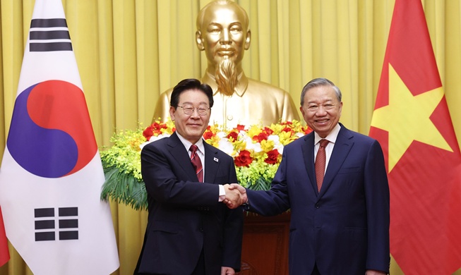 À Hanoï, les présidents Lee Jae Myung et To Lam actent un rapproc...