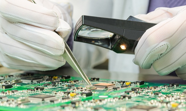 Semi-conducteurs, écrans, batteries : 235 milliards de wons d’investissements publics en 2026