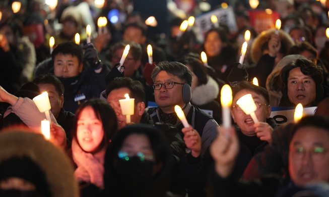 Une candidature des Sud-Coréens soumise au prix Nobel de la paix après la tentative ratée de loi martiale