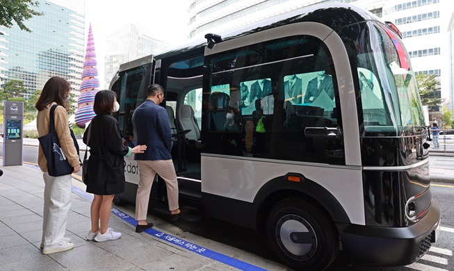 Des navettes électriques autonomes à l'essai dans le centre de Séoul