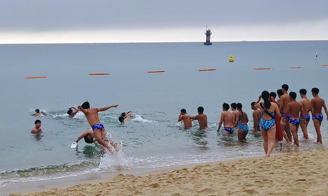 Image du jour : Contrôle de sécurité à la plage