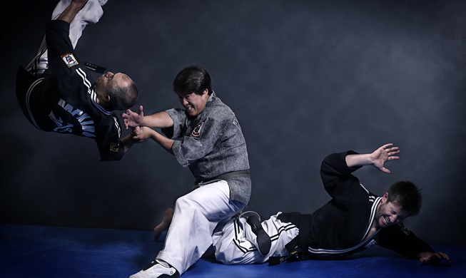 Lumière sur les arts martiaux coréens en France – rencontre avec les Maîtres en Franc...