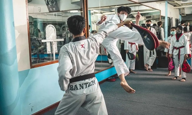 Un médaillé d'une compétition internationale de taekwondo révèle ce que le taekwondo représente pour lui