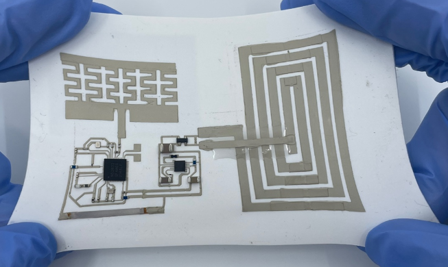 Des chercheurs coréens ont mis au point un circuit imprimé flexible