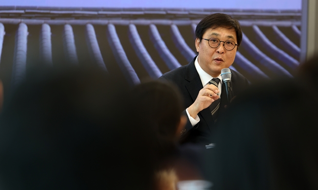 « BTS à Gwanghwamun est une occasion unique de promouvoir le patrimoine coréen », selon le ministre de la Culture