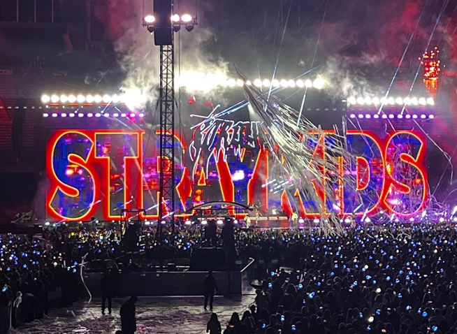 Stray Kids au Stade de France : un show hors normes entre feu, frissons et émotion
