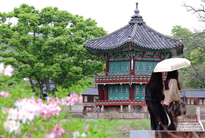 Gyeongbokgung sous la pluie