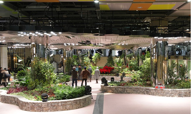 Innovation : un jardin souterrain à énergie solaire dans une station de métro de Séoul