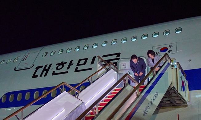 Le président Lee Jae Myung entame une tournée diplomatique axée sur l’IA et les semi-conducteurs