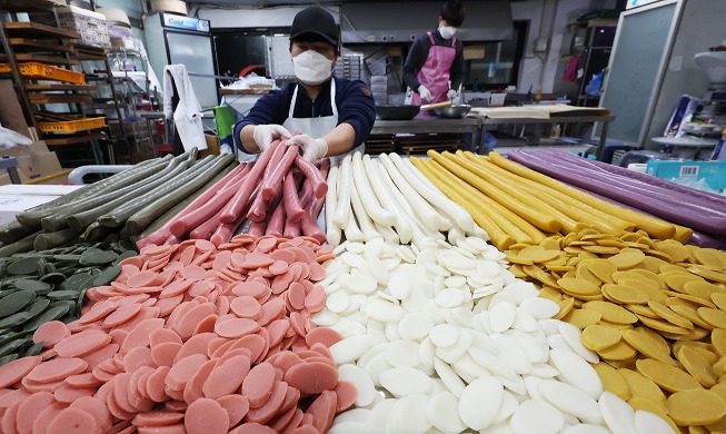 Gâteaux de riz en cinq couleurs