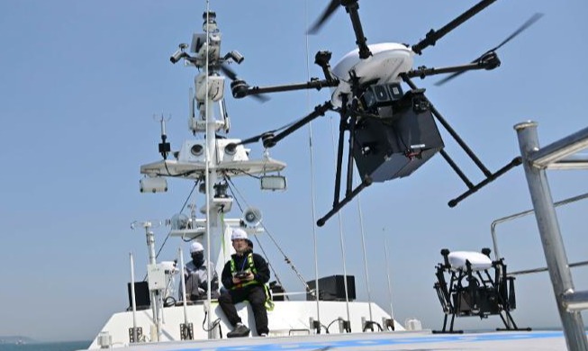 Le ministère de la Défense annonce l'acquisition de 20 000 drones militaires à bas coût