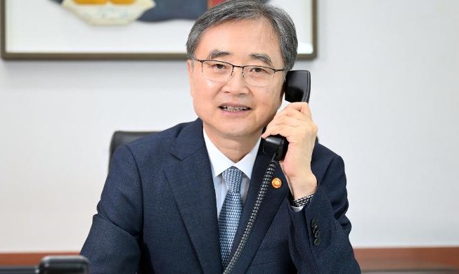 Le ministre des Affaires étrangères s’est entretenu par téléphone avec son homologue américain