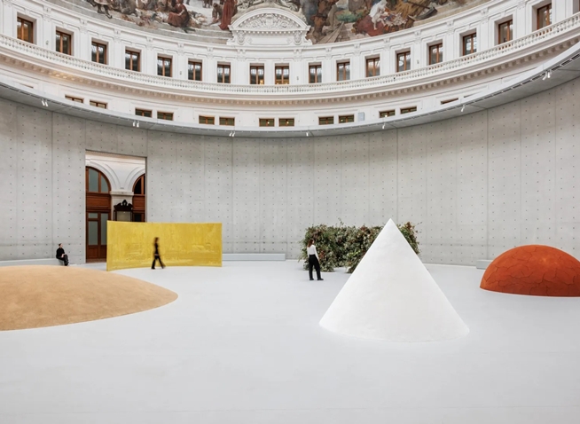 La Corée au cœur du minimalisme : deux figures majeures exposées à Paris