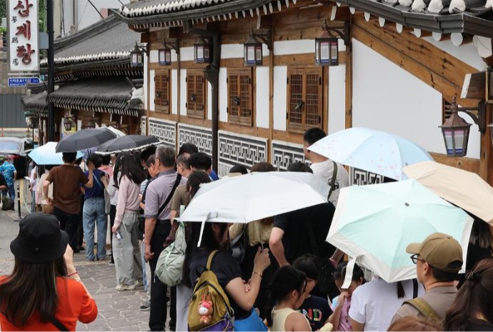 Foule devant un restaurant de samgyetang