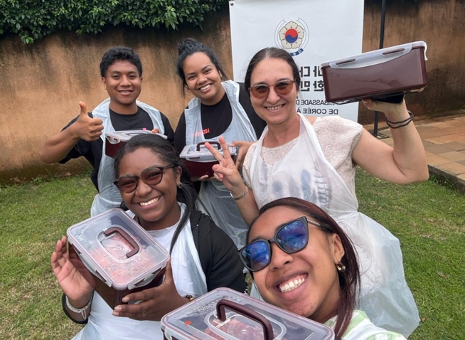 Mon premier kimjang à Antananarivo : quand préparer le kimchi devient une expérience unique !