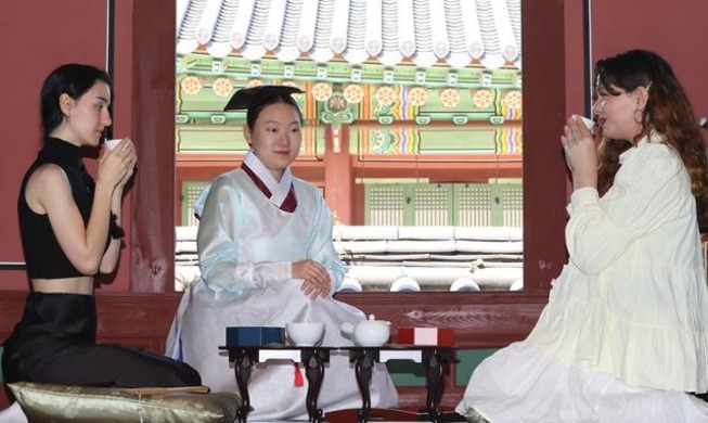 Le palais Changdeokgung invite le public à combattre la canicule au cœur de son ancienne pharmacie royale