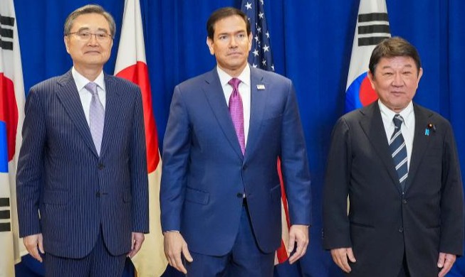 Séoul, Washington et Tokyo réaffirment leur engagement pour la dénucléarisation de la Corée du Nord