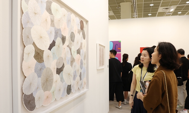 Le monde de l'art réuni à Séoul à l'occasion des foires Kiaf et Frieze