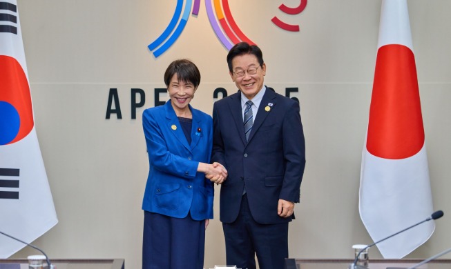 Lee Jae Myung tient une série d’entretiens bilatéraux en marge du sommet de l’APEC