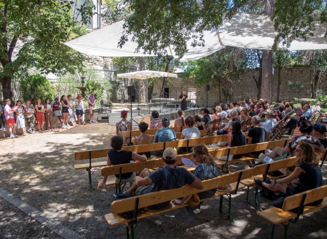 Rencontre avec les traductrices et lectrices de « La pauvreté volée » de Pak Wan-seo, au festival d’Avignon le 11 juillet