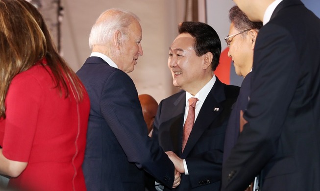 Le président Yoon reçoit une lettre du dirigeant américain sur la loi de réduction de l'inflation