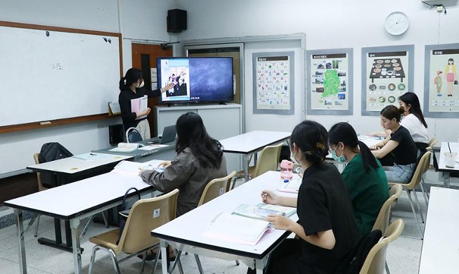 Le coréen de plus en plus choisi par les lycéens thaïlandais lors de l'examen d’entrée à l’université