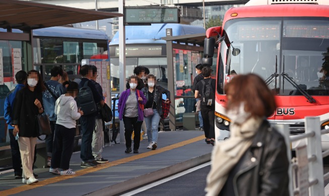 Le port du masque obligatoire dans les transports en commun et les hôpitaux à partir du 13 octobre