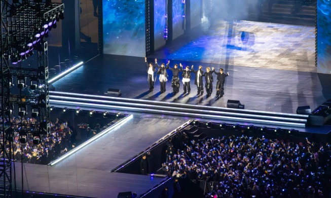 BTS débute sa tournée mondiale avec trois concerts en Corée