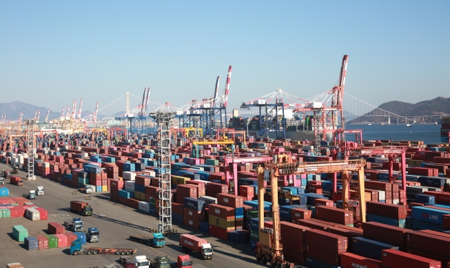 Les exportations coréennes sont restées stables durant la première moitié de 2025