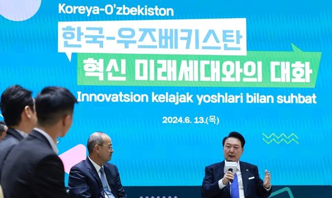 En Ouzbékistan, le président Yoon promet de soutenir la coopération entre start-ups