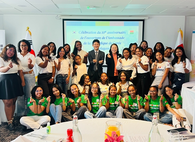 Dix ans de l’ambassade de la République de Corée à Madagascar : les Supporters Tsingu au cœur des initiatives culturelles