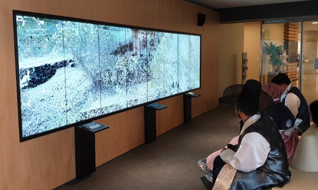 La technologie numérique s'invite dans la bibliothèque du Musée national du palais de Corée