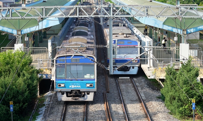 « La bienveillance coréenne » : deux journalistes honoraires de Korea.net partagent leur expérience du métro