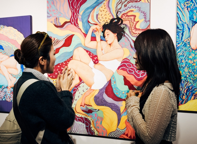 L’artiste coréenne Zipcy dévoile sa « Forteresse Douce » à la galerie parisienne Goldshteyn-Saatort