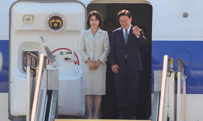 Sommet de l'OTAN d'Ankara et visite présidentielle en Mongolie