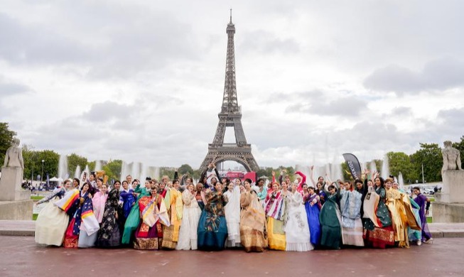 Le concours de mannequins en hanbok 2023 aura lieu en Corée et en France