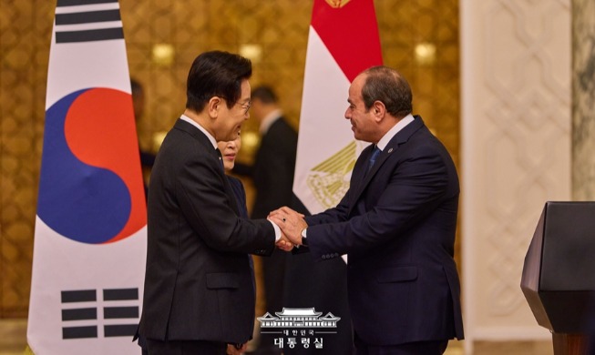 Le président égyptien Abdel Fattah El-Sisi en visite d’État en Corée