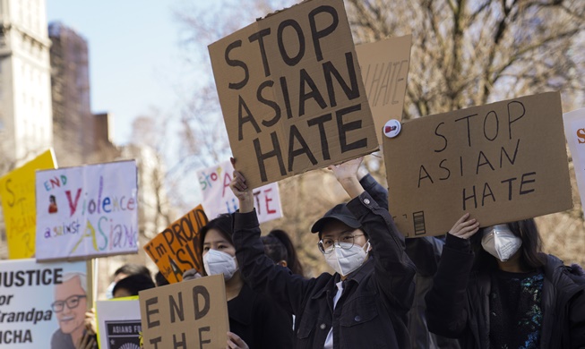 Le chanteur de K-pop Eric Nam critique le racisme anti-asiatique dans une tribune du magazine Time