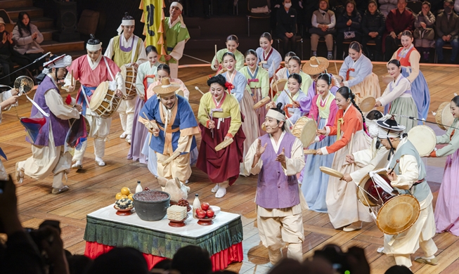 Au théâtre national de Corée, le spectacle « Assorted Madangnori » fête les contes traditionnels