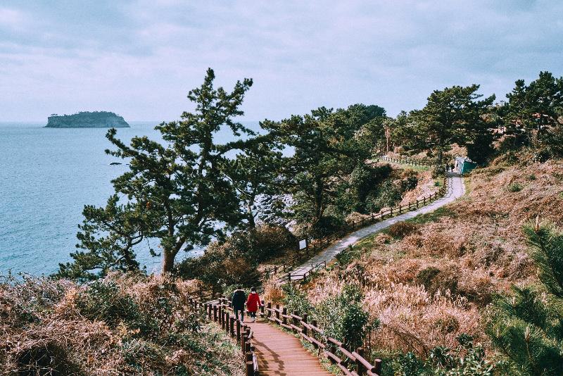 TOP 10 BEST COASTAL WALKS IN THE WORLD_JEJUOLLETRAIL