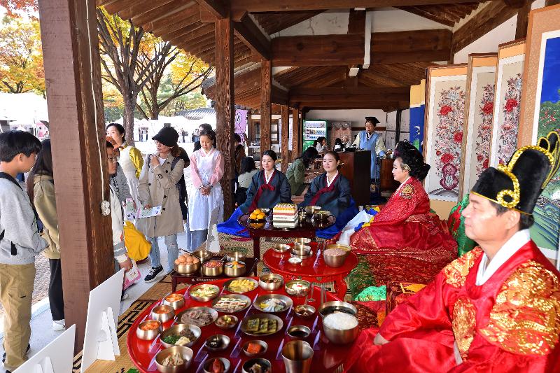 Déroulé du festival au palais Unhyeongung, près de Insa-dong, à Séoul. © Institute of Traditional Korean Food