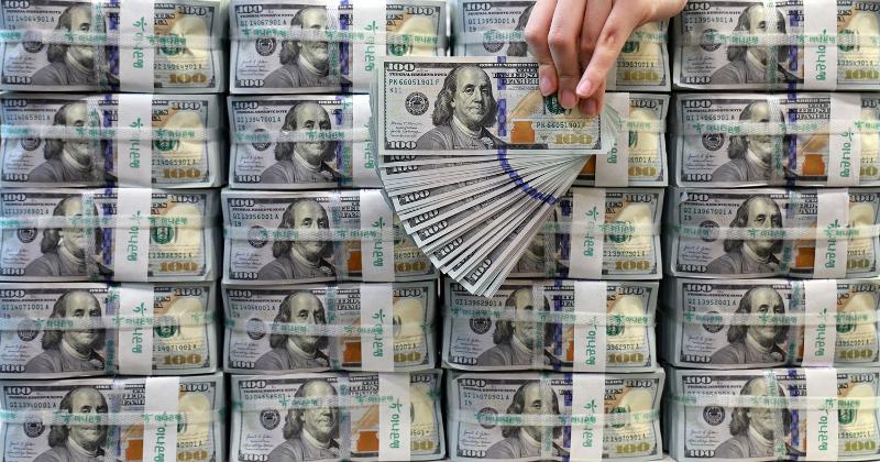 La Banque de Corée (BOK) a déclaré le 7 mai que les réserves de change de la Corée s’élevaient à 427,88 milliards de dollars à la fin du mois d’avril. © Agence de presse Yonhap 