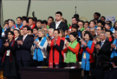 Special_Opening_applause_s2.jpg