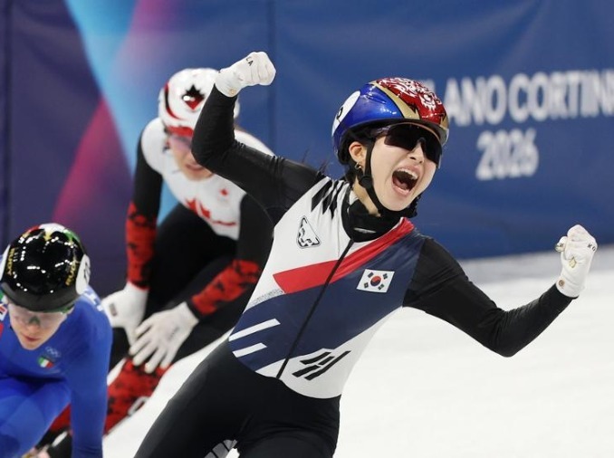 Les Coréennes championnes olympiques du relais 3 000 m de patinage de vitesse sur piste courte