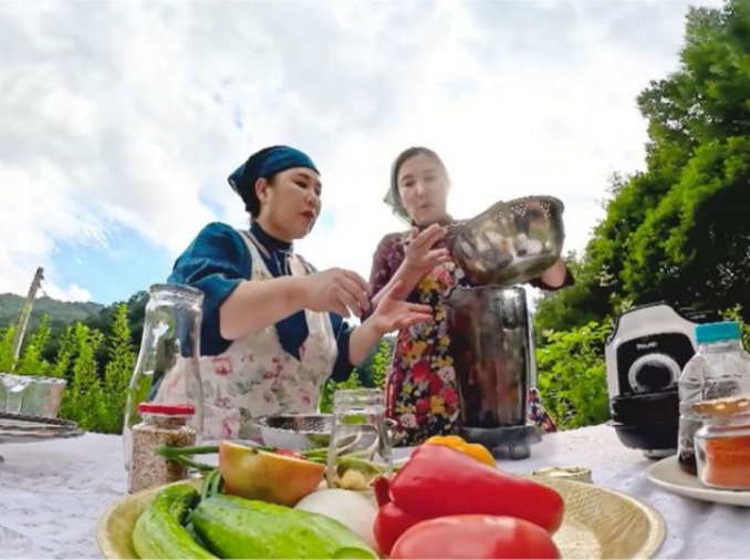 Tous les secrets de la cuisine familiale coréenne dans Korean Cook-Off, sur Arirang TV jusqu'au 16 octobre 