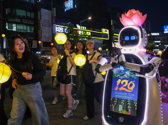 Découvrez Hye Ahn, le premier moine robot à intelligence artificielle de Corée