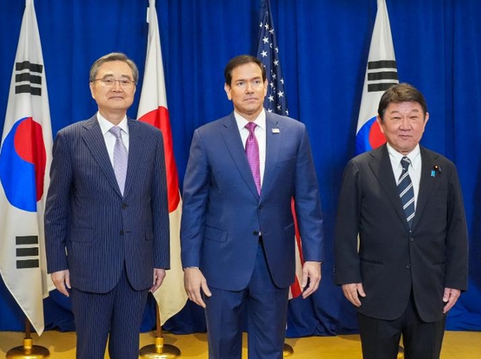 Séoul, Washington et Tokyo réaffirment leur engagement pour la dénucléarisation de la Corée du Nord