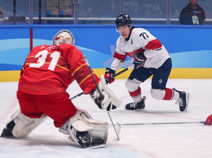 Le hockey sur glace coréen démarre les Jeux asiatiques d'hiver de Harbin sur les chapeaux de roue